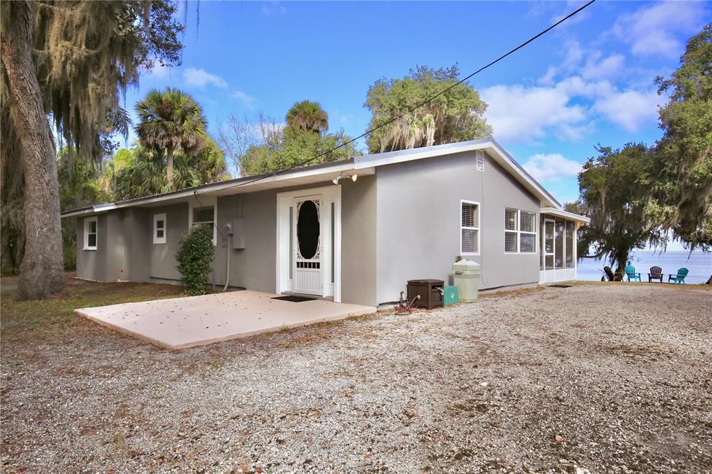 Recently Sold: $525,000 (3 beds, 1 baths, 1263 Square Feet)