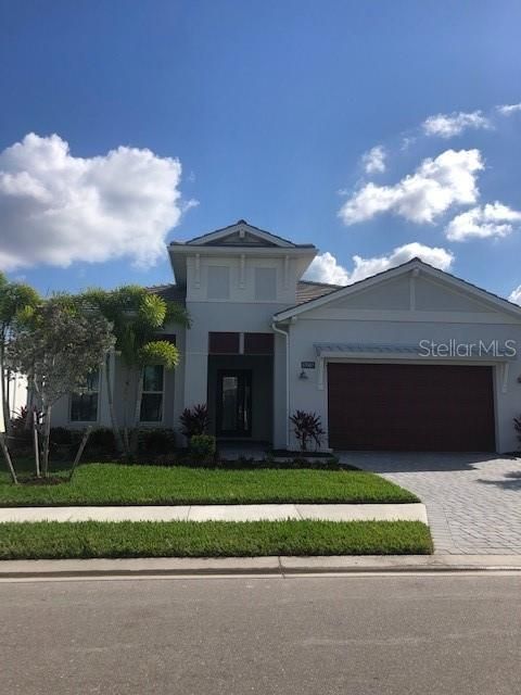 Vendido Recientemente: $794,487 (3 camas, 4 baños, 3431 Pies cuadrados)