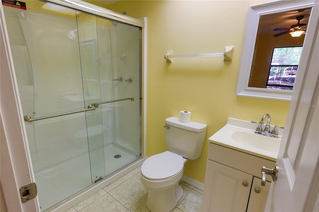 最近售出: $259,000 (2 贝兹, 2 浴室, 1354 平方英尺)