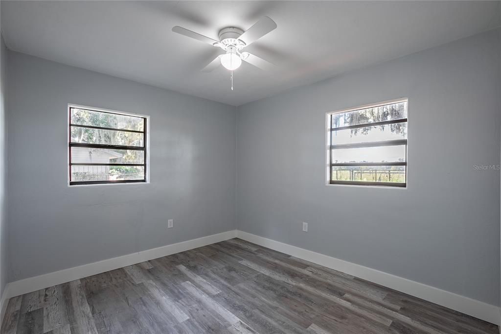 Recently Sold: $200,000 (3 beds, 1 baths, 1341 Square Feet)