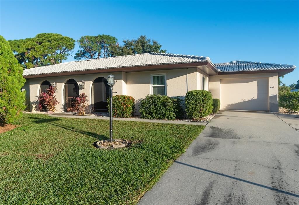 Недавно продано: $285,000 (2 спален, 2 ванн, 1638 Квадратных фут)