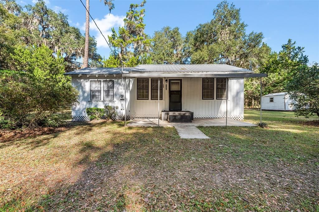 Recently Sold: $175,000 (3 beds, 1 baths, 944 Square Feet)