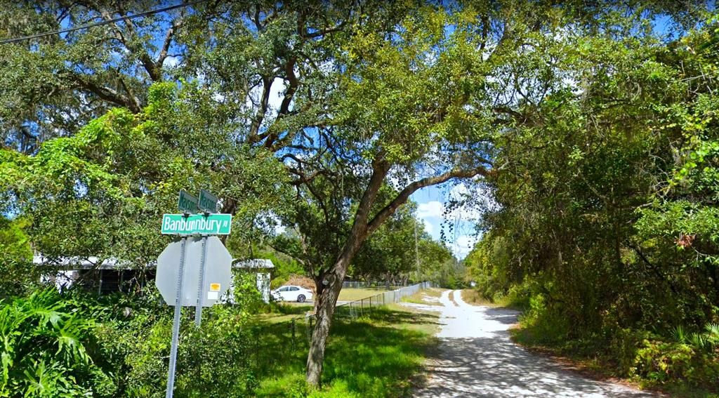 Недавно продано: $11,500 (0.27 acres)