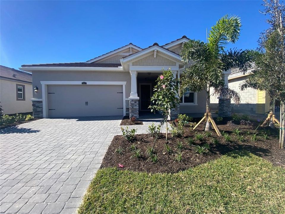 Vendido Recientemente: $574,797 (2 camas, 2 baños, 2295 Pies cuadrados)