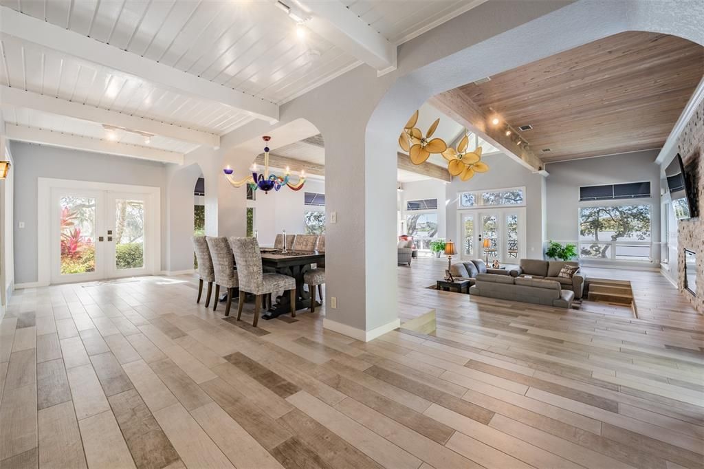 Recently Sold: $1,999,900 (6 beds, 5 baths, 7411 Square Feet)