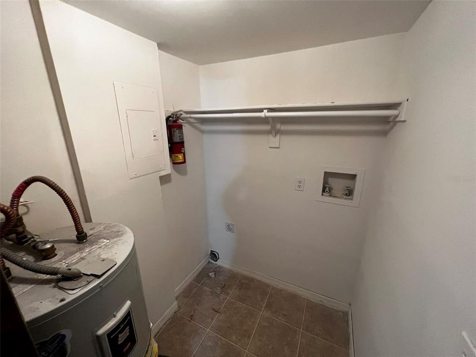 Recently Rented: $950 (1 beds, 1 baths, 733 Square Feet)