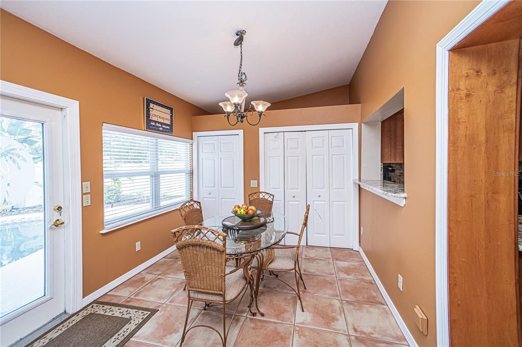 Recently Sold: $430,000 (3 beds, 2 baths, 2138 Square Feet)