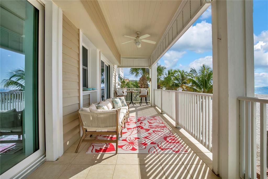 Recently Sold: $5,500,000 (3 beds, 3 baths, 3608 Square Feet)