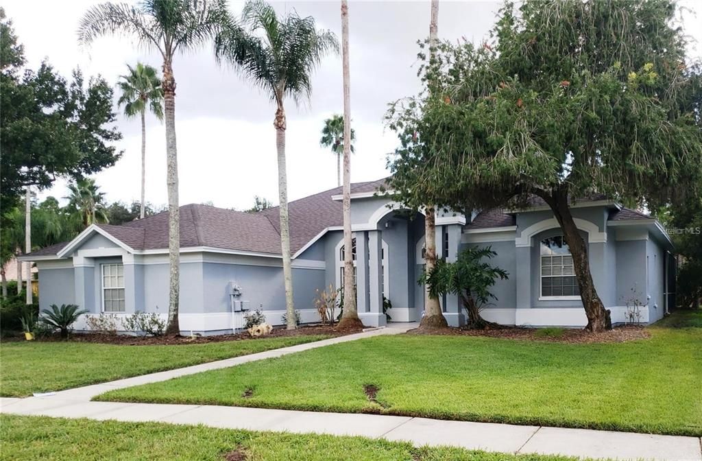 Recently Sold: $820,000 (4 beds, 3 baths, 2431 Square Feet)