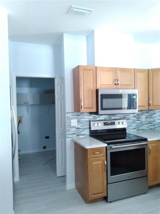 Recently Rented: $1,750 (2 beds, 2 baths, 1284 Square Feet)