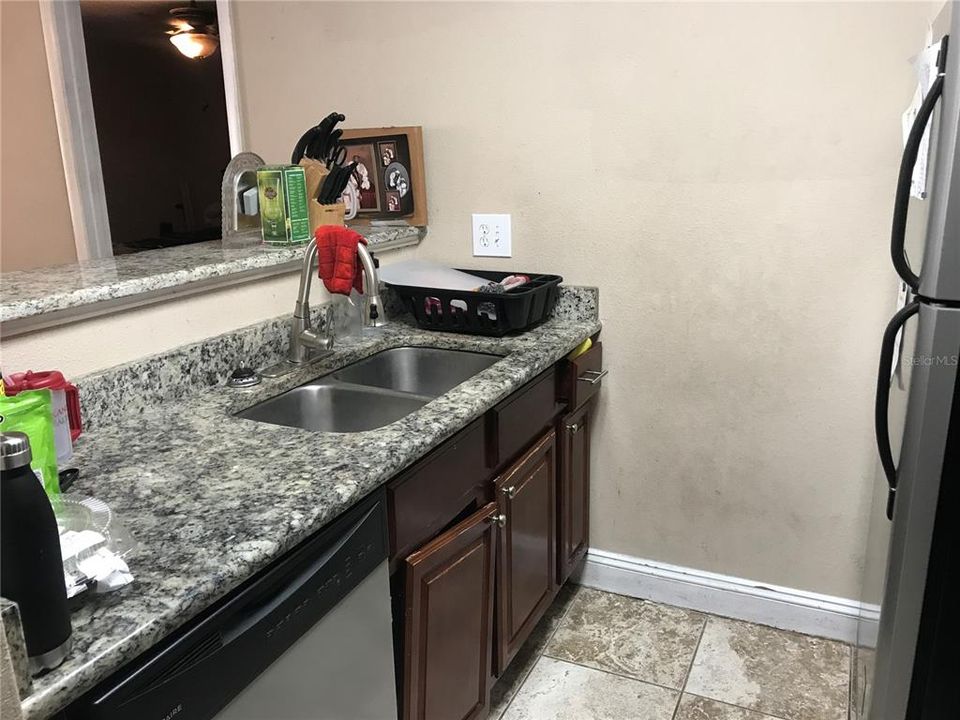 Vendido Recientemente: $100,000 (2 camas, 2 baños, 1020 Pies cuadrados)