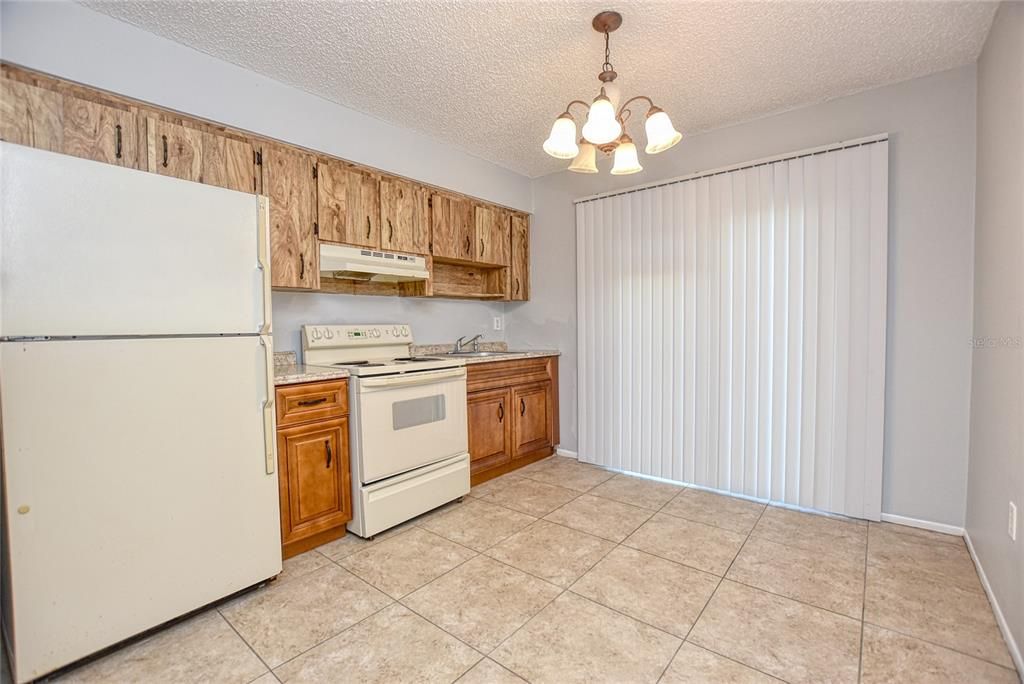 Recently Sold: $135,000 (2 beds, 1 baths, 728 Square Feet)