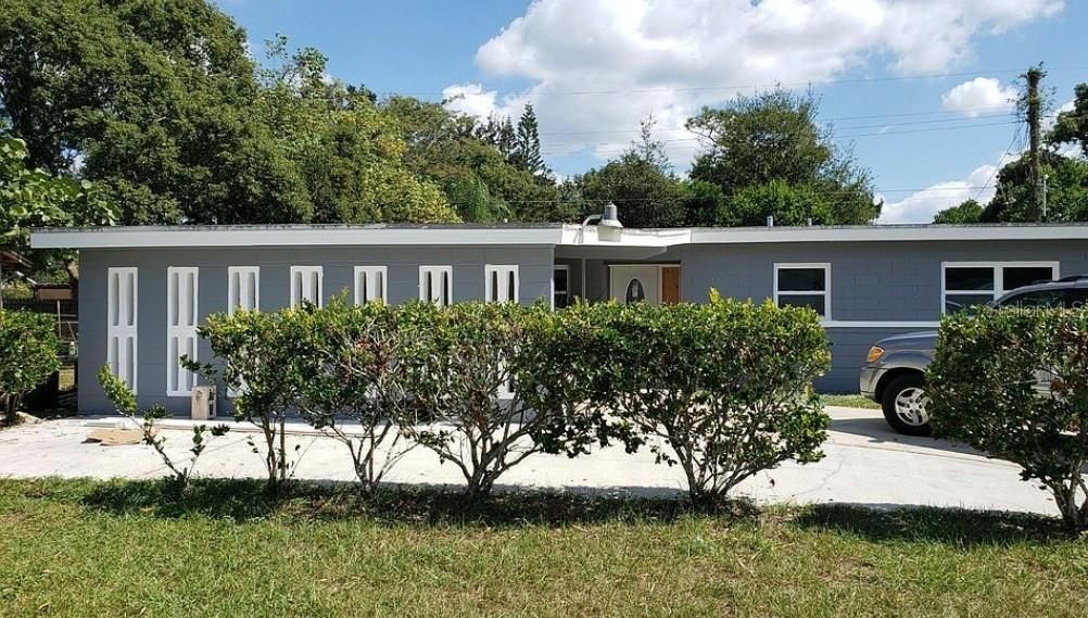 Recently Sold: $323,000 (3 beds, 2 baths, 1245 Square Feet)