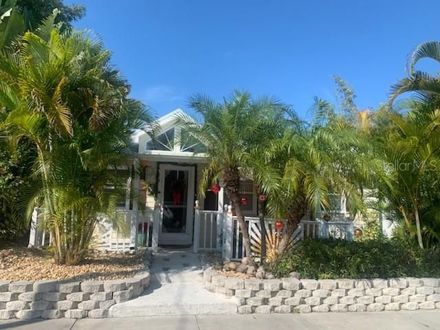 Recently Sold: $1,250,000 (3 beds, 3 baths, 2575 Square Feet)