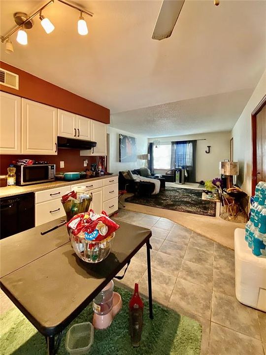 Recently Sold: $65,000 (2 beds, 1 baths, 856 Square Feet)