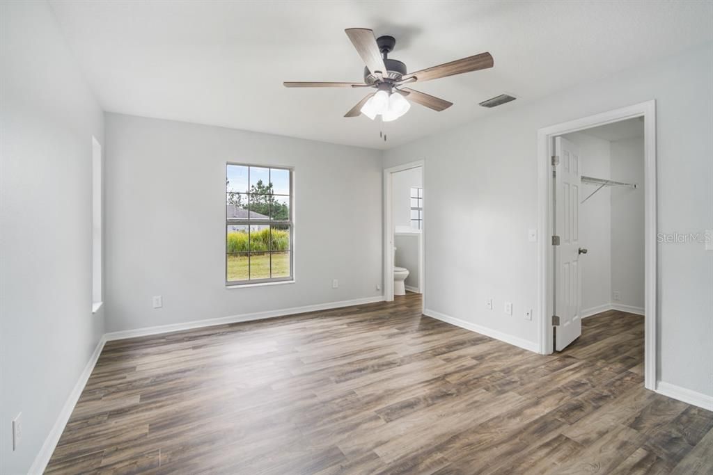 Recently Sold: $325,000 (3 beds, 2 baths, 1517 Square Feet)