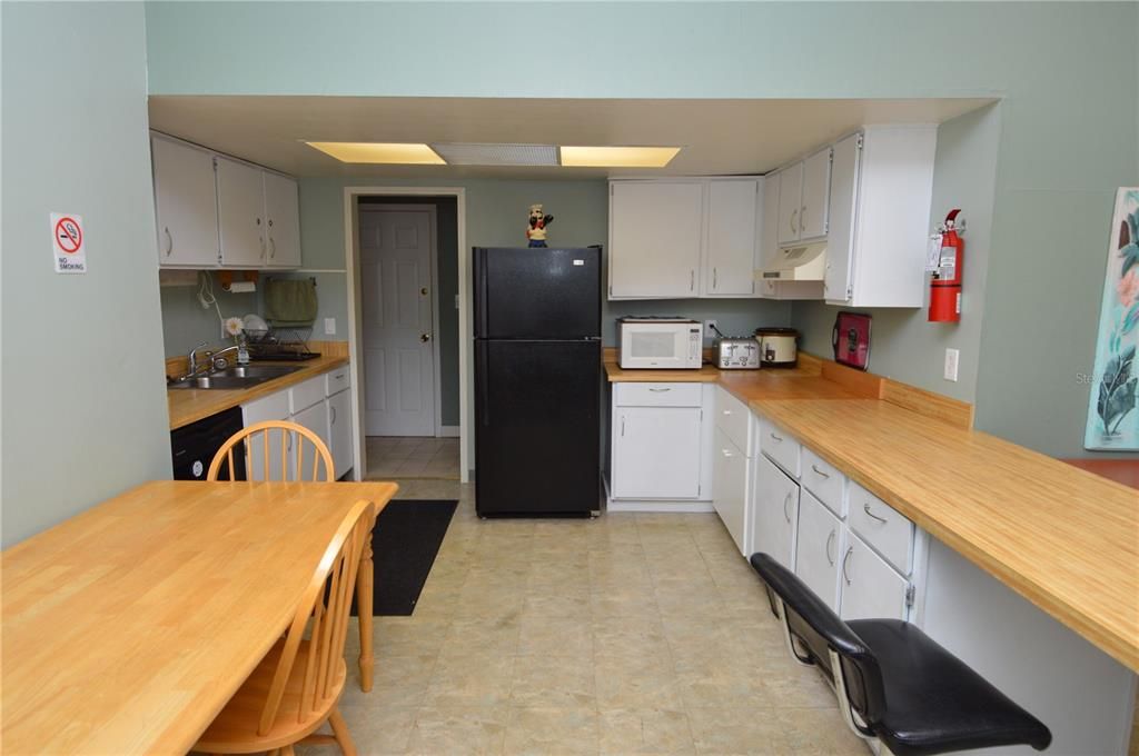Recently Rented: $1,600 (1 beds, 1 baths, 747 Square Feet)