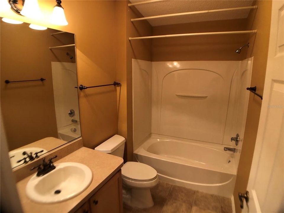 最近租的: $1,600 (2 贝兹, 2 浴室, 1156 平方英尺)