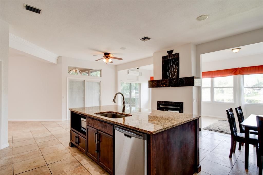 Recently Sold: $560,000 (4 beds, 2 baths, 2561 Square Feet)