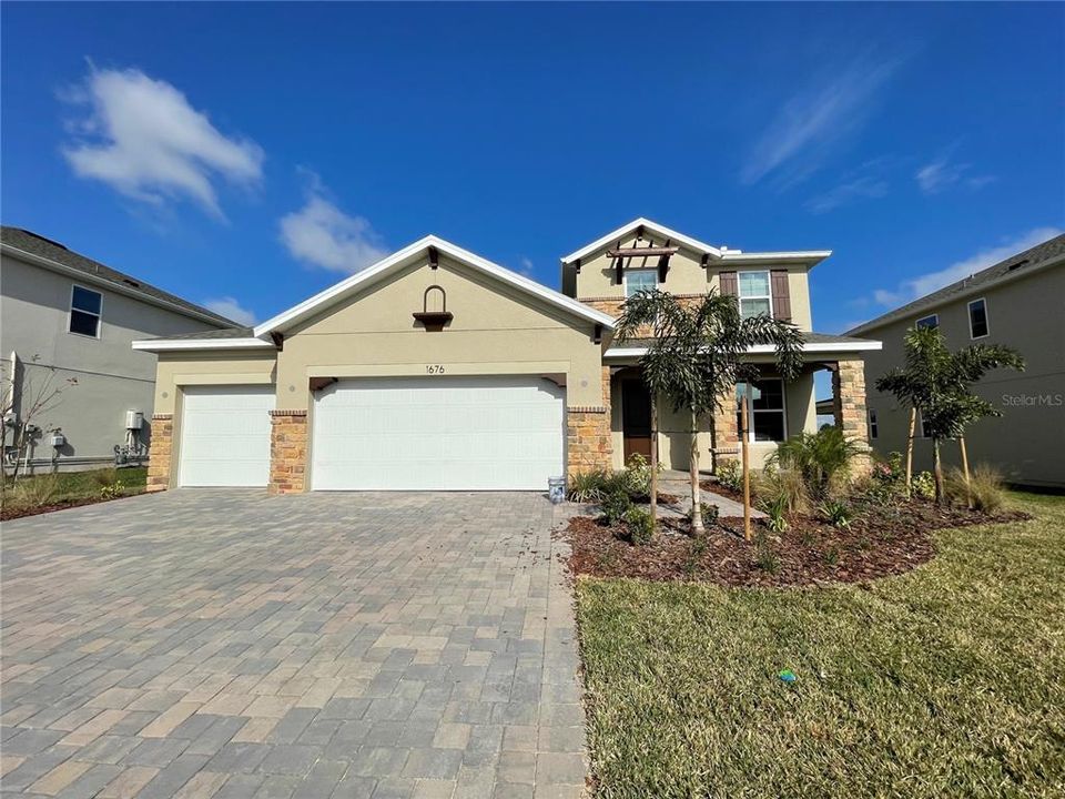 Recently Sold: $565,195 (5 beds, 3 baths, 3183 Square Feet)