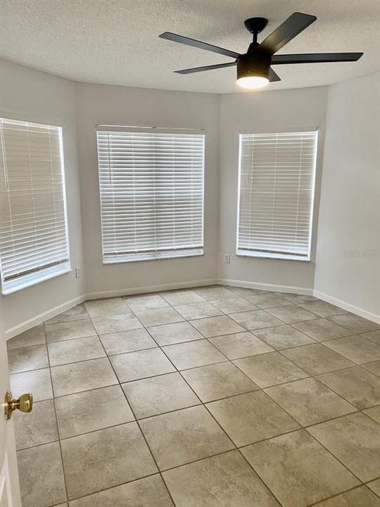 Recently Rented: $2,300 (3 beds, 2 baths, 1551 Square Feet)