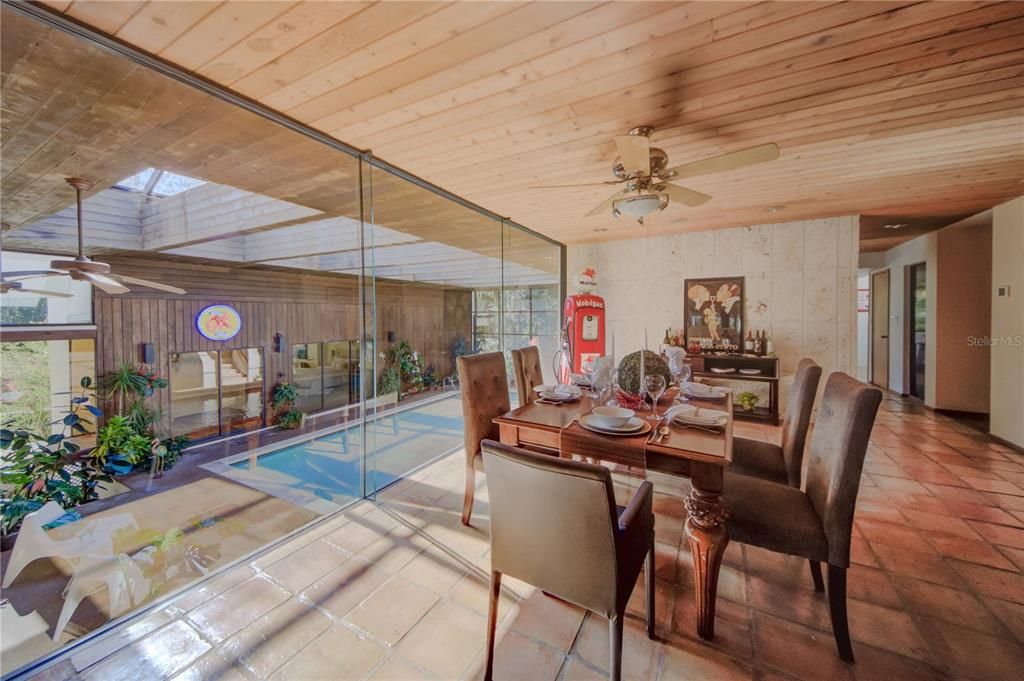 Dining Room w/pool view!