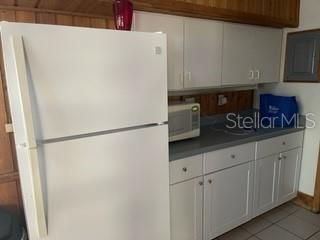 Recently Sold: $130,000 (2 beds, 2 baths, 944 Square Feet)