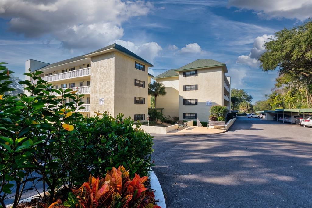 Recently Sold: $229,900 (2 beds, 2 baths, 1163 Square Feet)