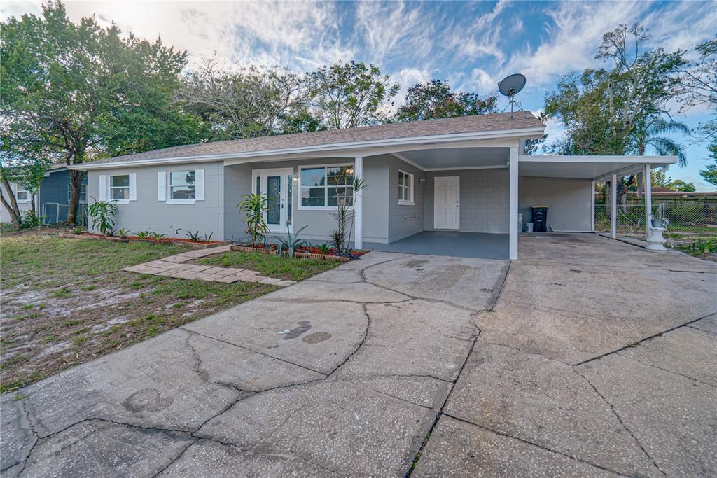 Recently Sold: $250,000 (3 beds, 2 baths, 1607 Square Feet)