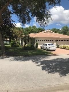 Recently Sold: $350,000 (2 beds, 2 baths, 1385 Square Feet)