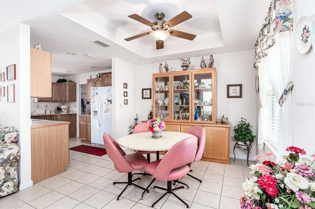 Recently Sold: $228,000 (3 beds, 2 baths, 1236 Square Feet)