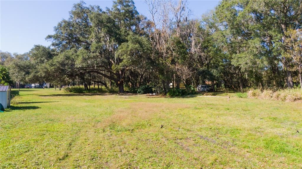 最近售出: $150,000 (4.23 acres)