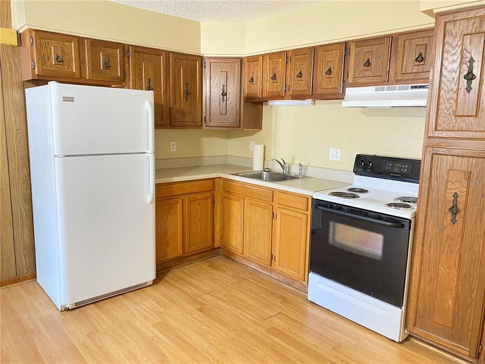 Recently Rented: $865 (1 beds, 1 baths, 540 Square Feet)