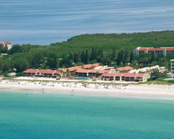 最近售出: $699,000 (2 贝兹, 2 浴室, 900 平方英尺)