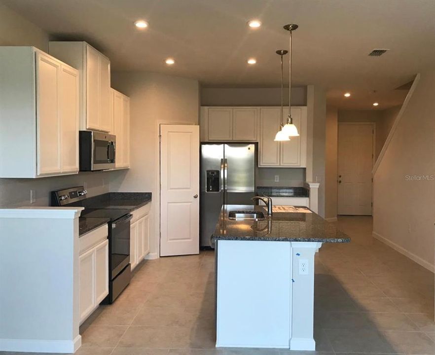 Recently Sold: $267,515 (3 beds, 2 baths, 1188 Square Feet)