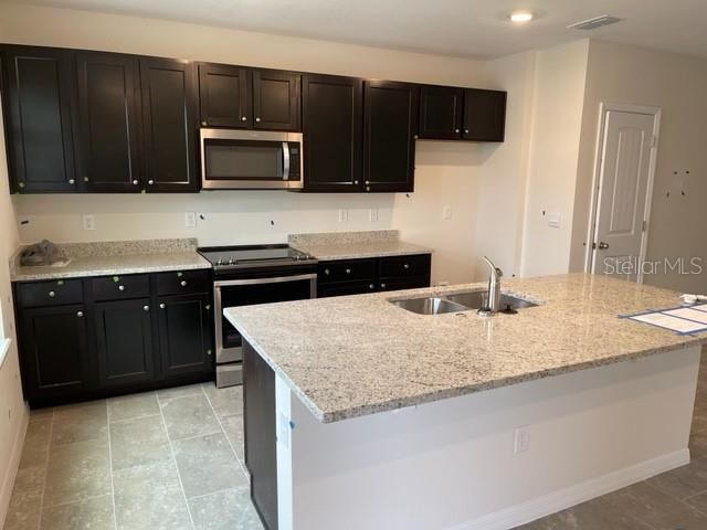 Recently Sold: $368,740 (3 beds, 2 baths, 1567 Square Feet)