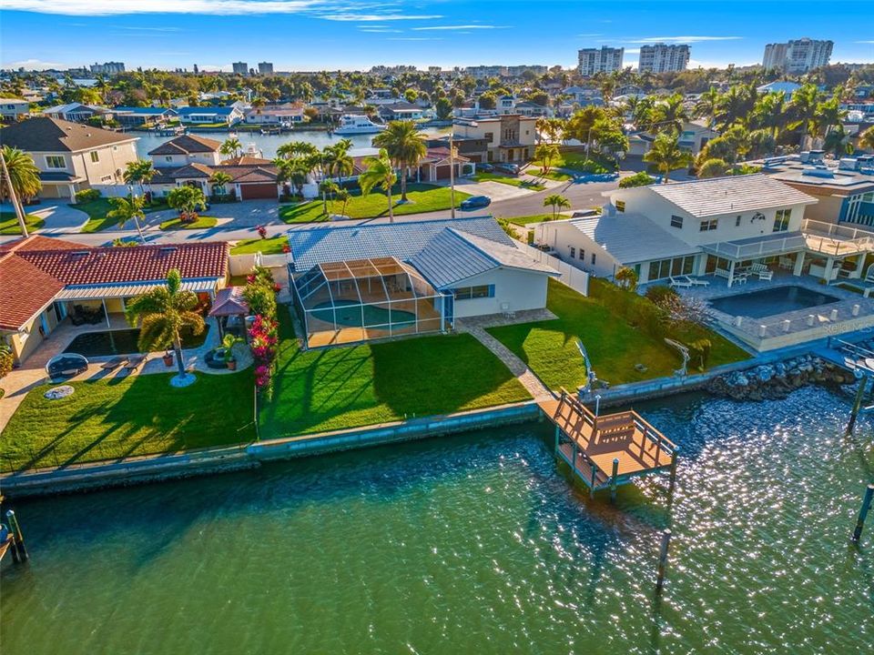 最近售出: $1,200,000 (3 贝兹, 2 浴室, 1629 平方英尺)