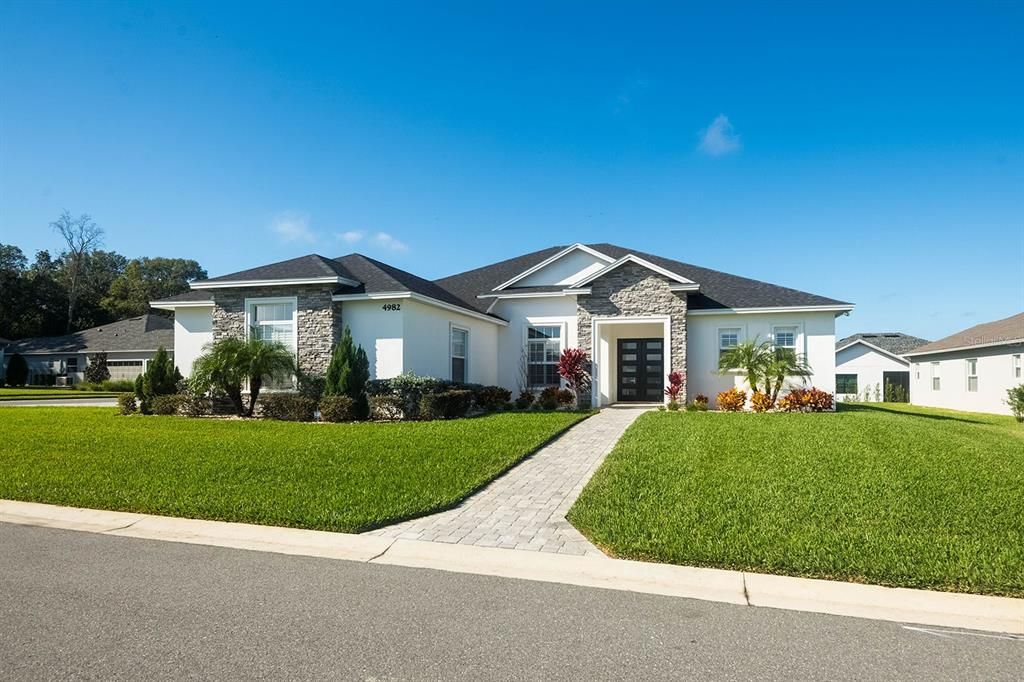 Vendido Recientemente: $739,900 (5 camas, 3 baños, 3042 Pies cuadrados)