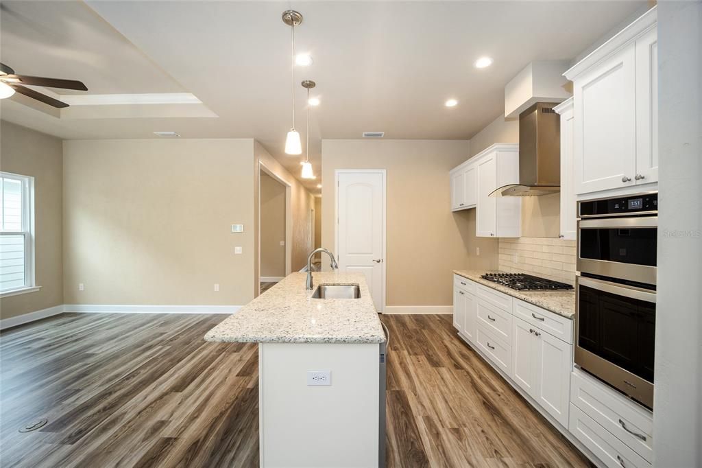 Recently Sold: $382,885 (3 beds, 2 baths, 1682 Square Feet)