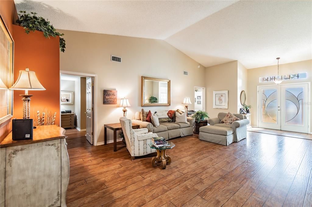 Recently Sold: $234,500 (2 beds, 2 baths, 1874 Square Feet)