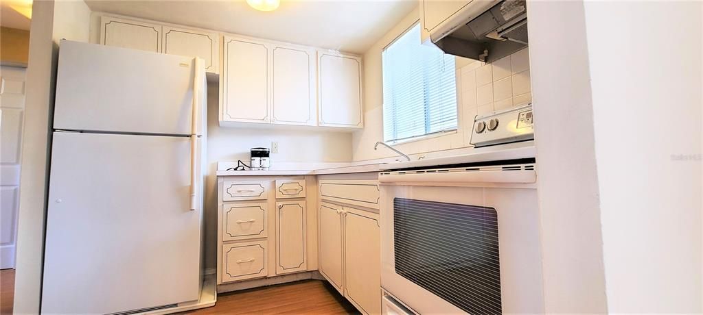 Recently Rented: $1,100 (1 beds, 1 baths, 576 Square Feet)