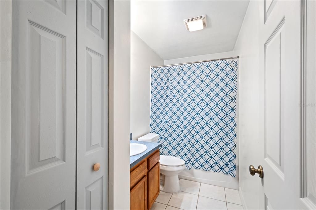 最近售出: $174,900 (3 贝兹, 2 浴室, 1274 平方英尺)