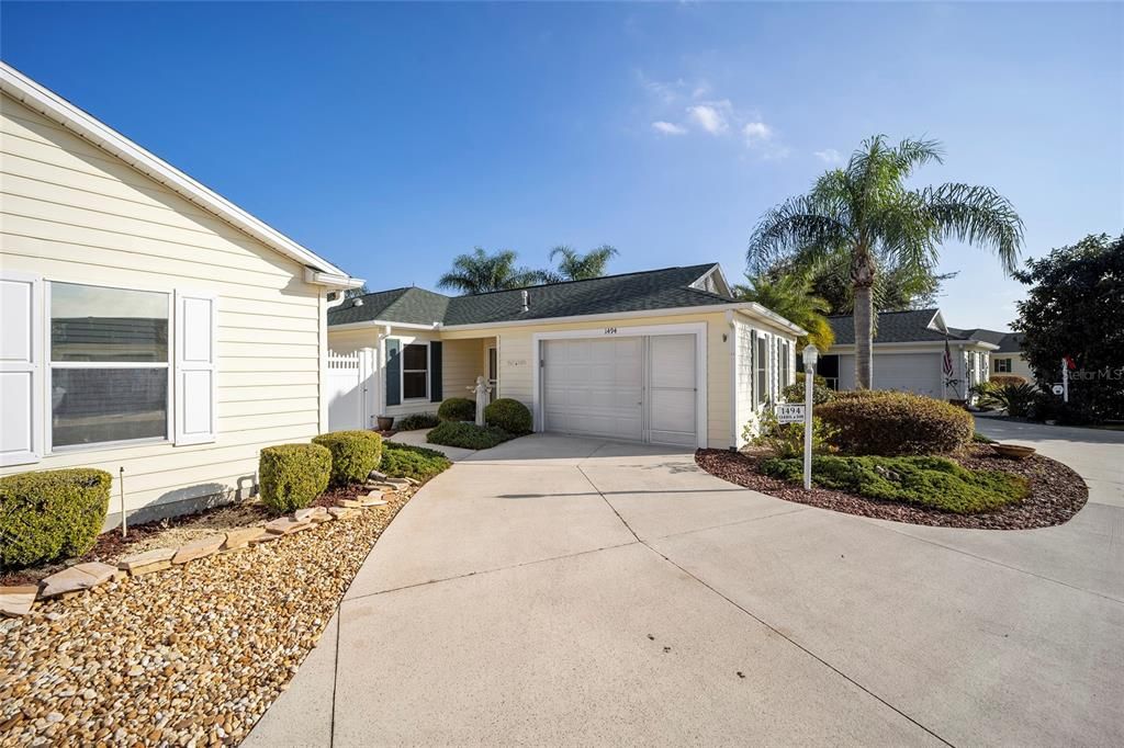 Vendido Recientemente: $329,000 (2 camas, 2 baños, 1394 Pies cuadrados)