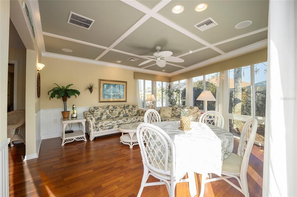 Recently Sold: $329,000 (2 beds, 2 baths, 1394 Square Feet)