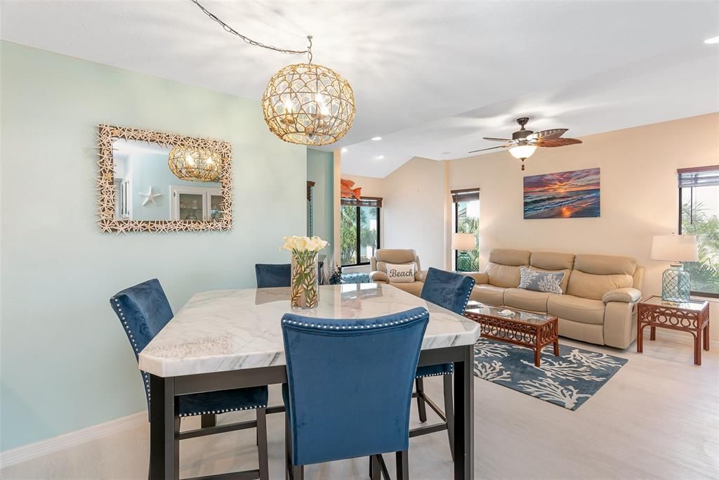 Recently Sold: $624,900 (2 beds, 2 baths, 1317 Square Feet)