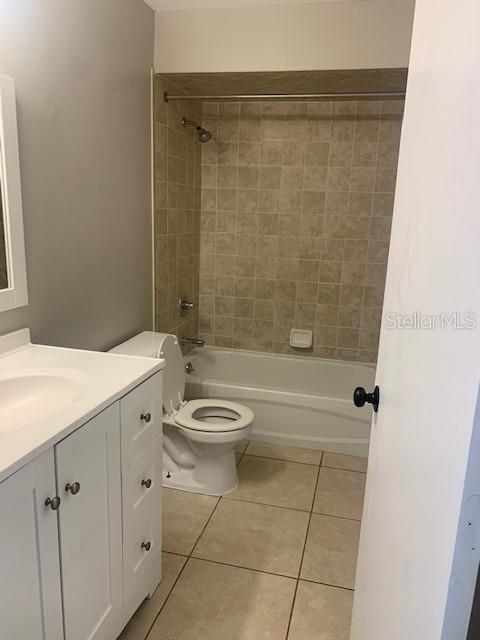 Recently Rented: $1,000 (2 beds, 1 baths, 887 Square Feet)