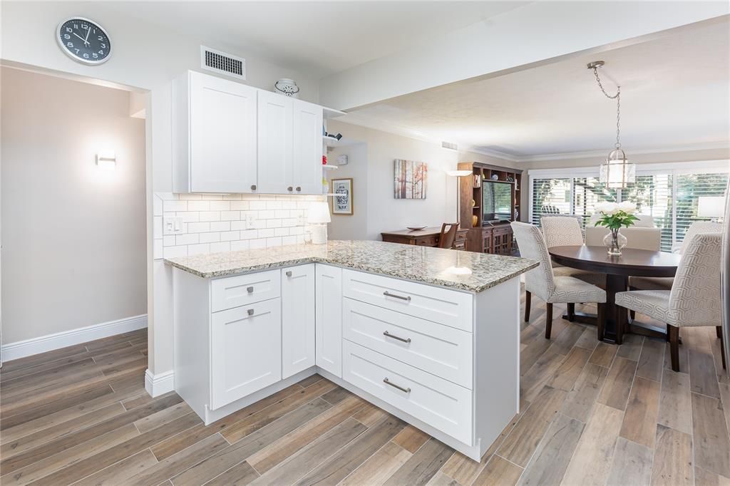 Recently Sold: $619,000 (2 beds, 2 baths, 1109 Square Feet)