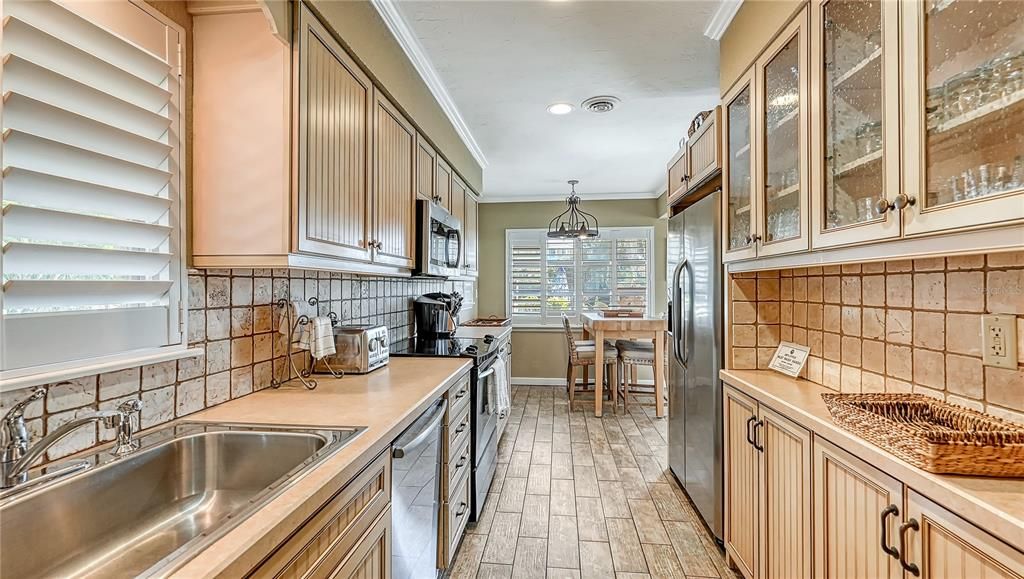 Recently Sold: $2,200,000 (2 beds, 2 baths, 1758 Square Feet)