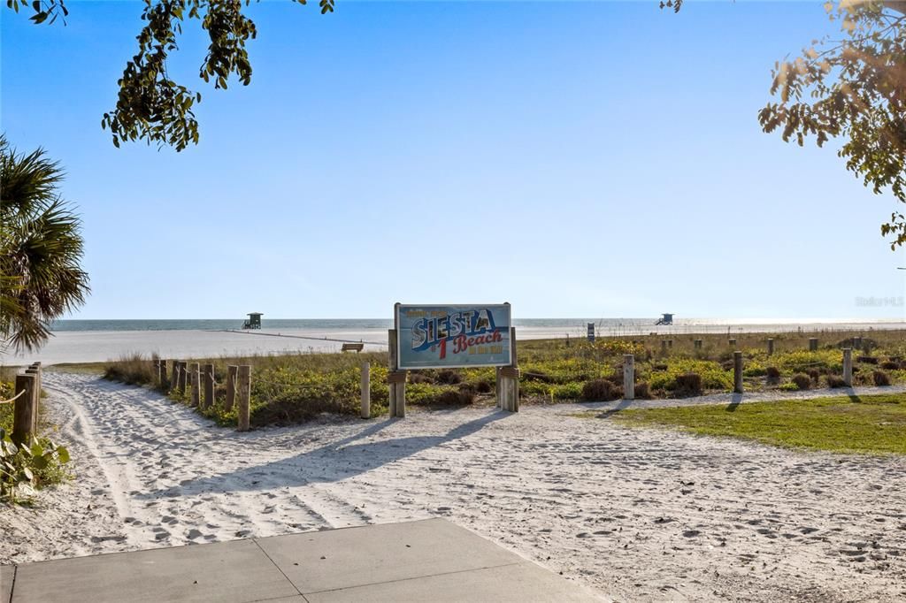 Close to the Siesta Key Beach rated #1 Beach in the USA and the Village for shopping and restaurants.