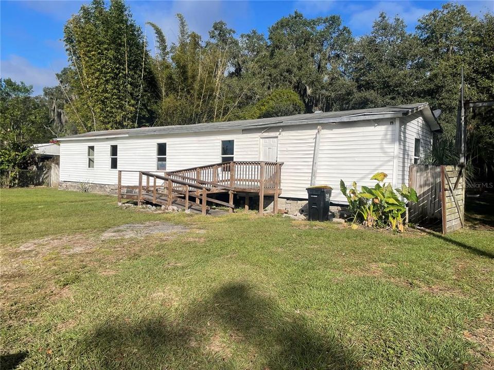 Recently Sold: $83,000 (3 beds, 2 baths, 924 Square Feet)